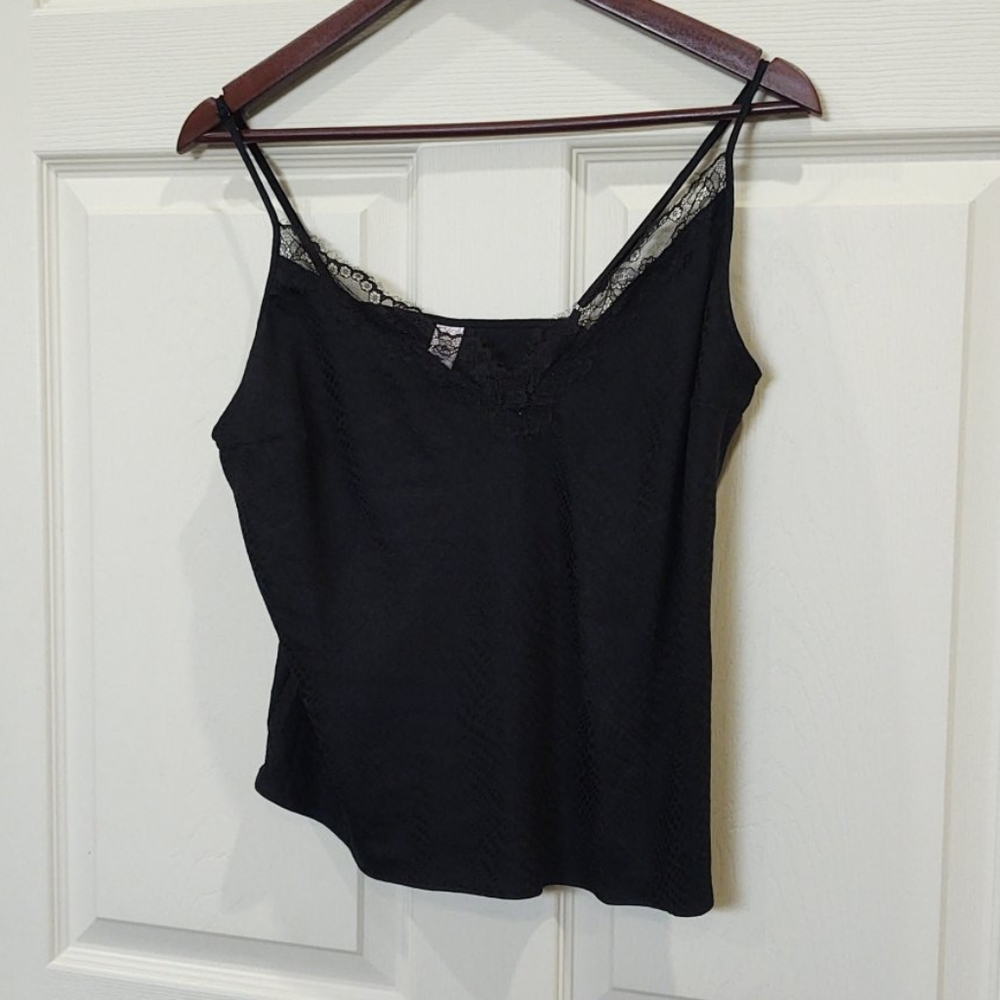 VS black Cami